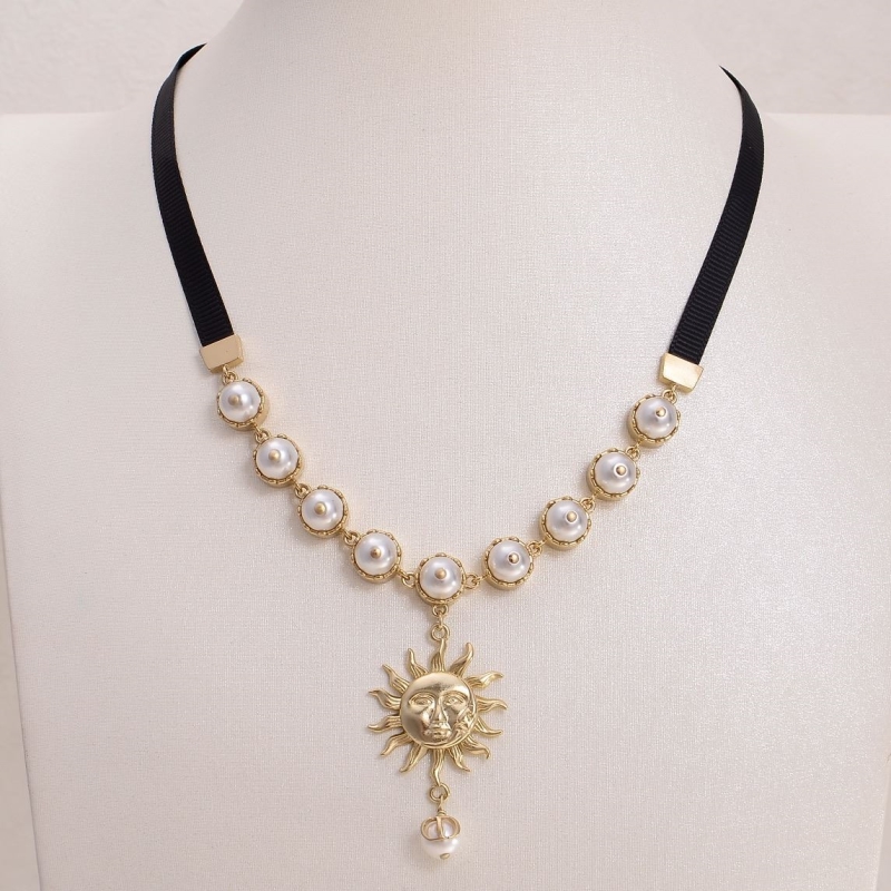 chr1st1an D10r necklaces